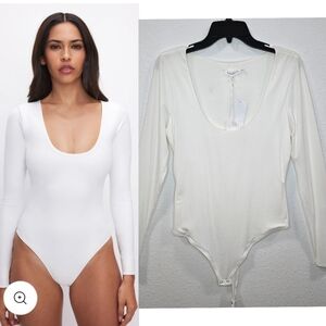 Good American Casual Crem Long Sleeve Sccop Neck Bodysuit  Rayon Size L
